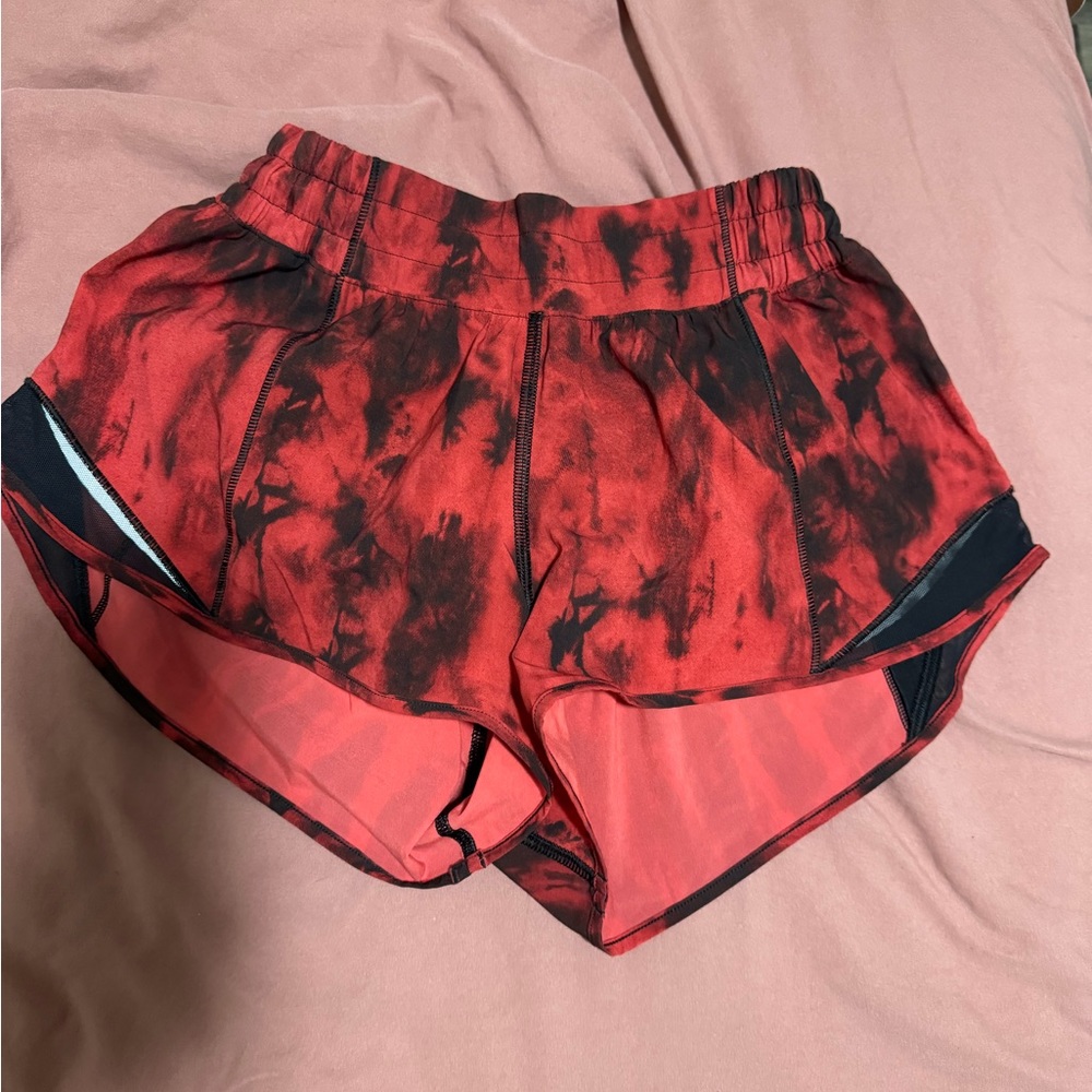 Red and black lulu hottie hot short 2.5 inch like new!